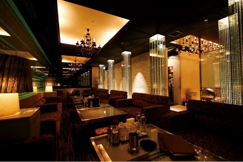 Club daros(�_�[���X)